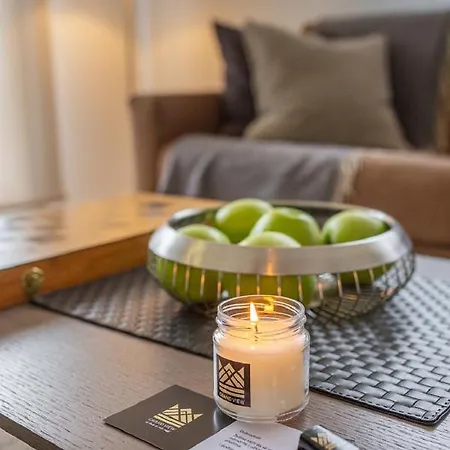 Grand View Apartment *