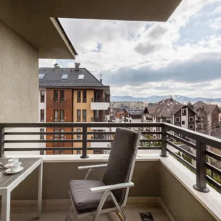 Grand View Apartment *