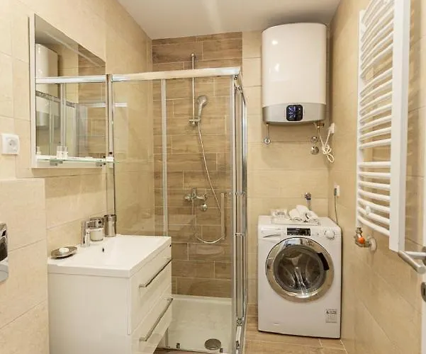 Grand View アパート ズラティボール